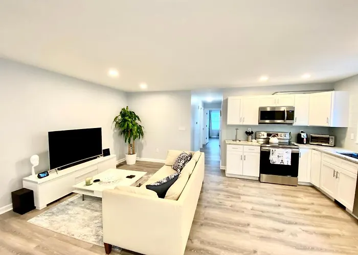 The Longmont Luxury Condo In The Heart Of Providence